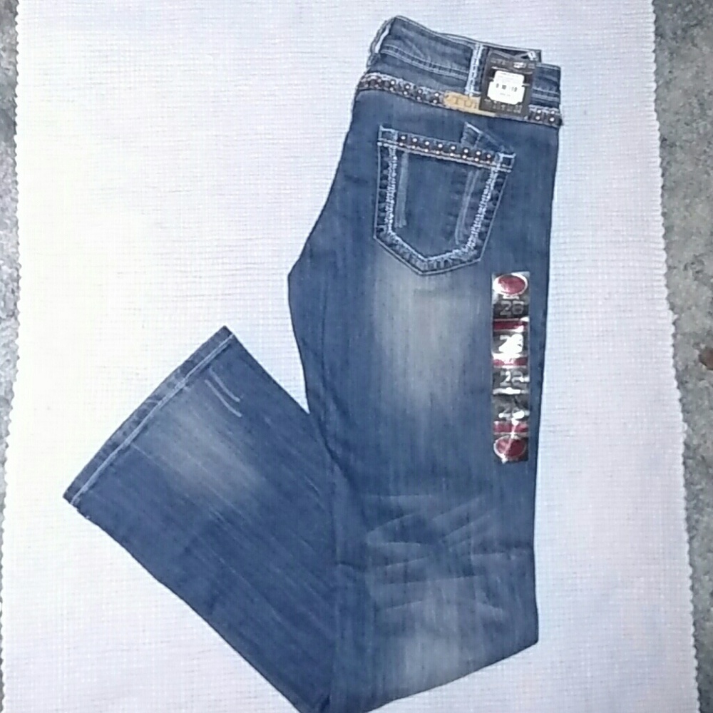Cowgirls Tuff  Co Jeans